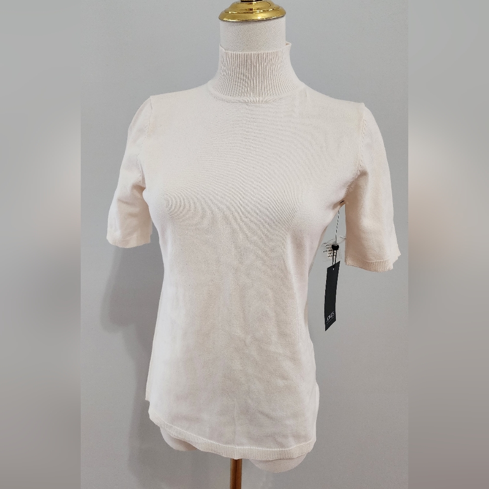 Jones New York Knit Tee Cream Light Sweater Short Sleeve Casual Top Size XS